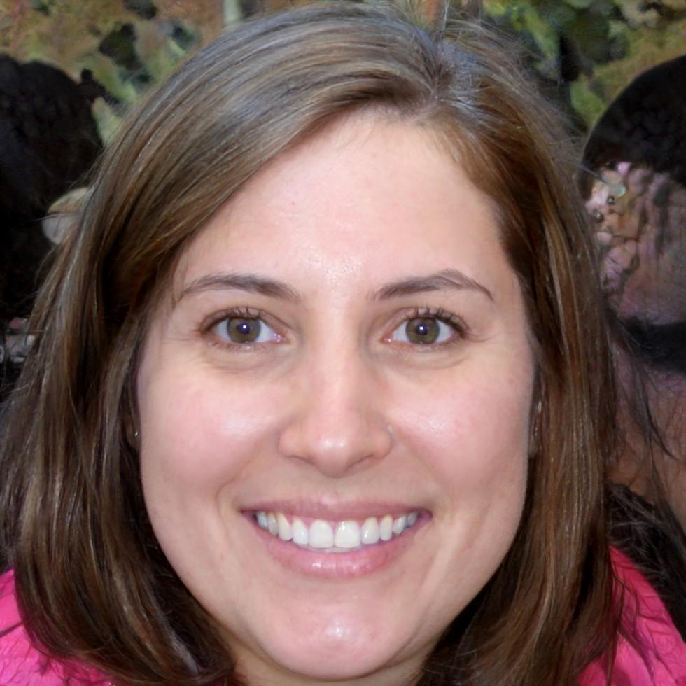 Elena Chen, Senior iOS Developer and Lead Instructor